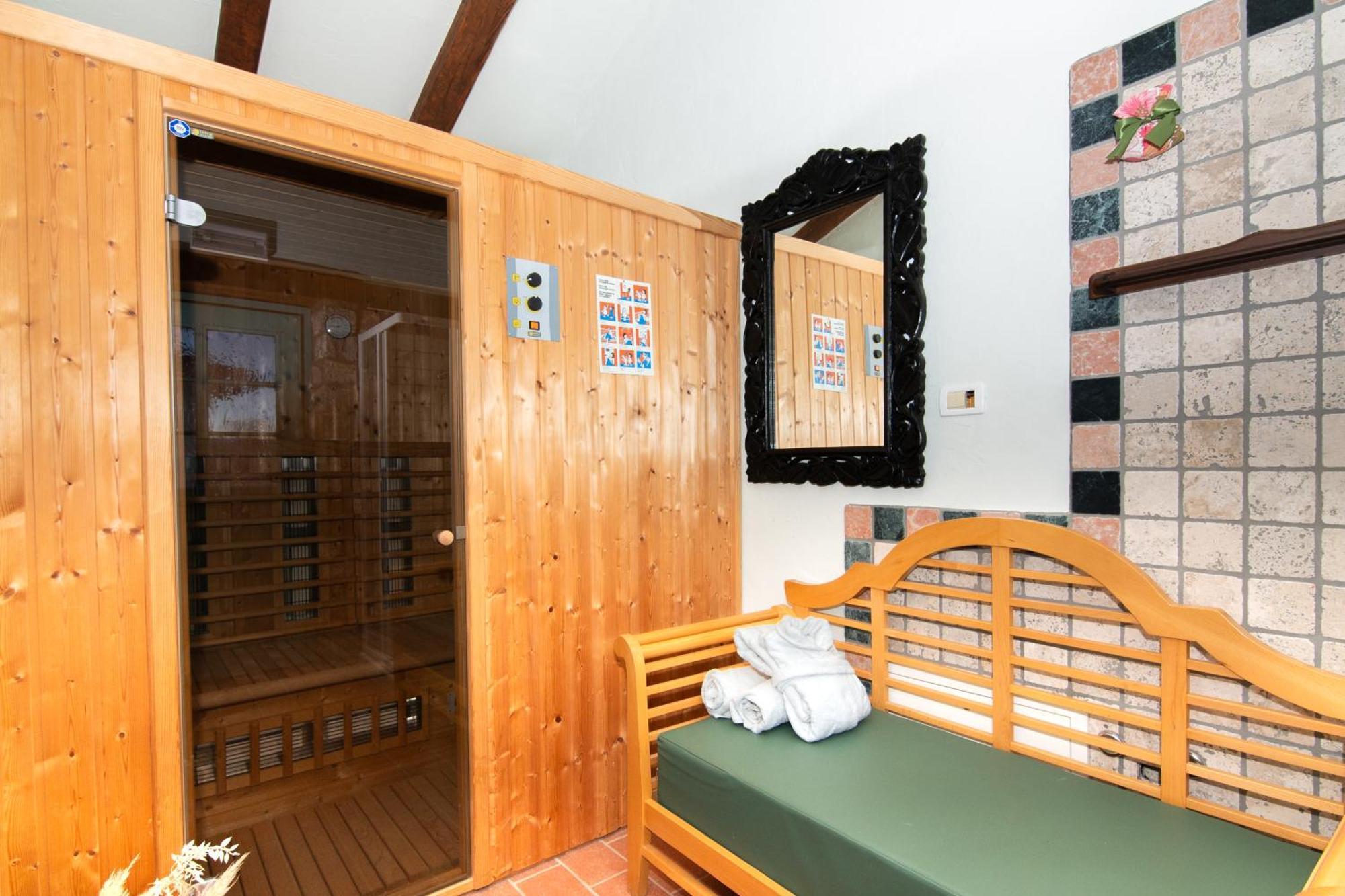 Apartments Valentinus 1800 Sežana المظهر الخارجي الصورة