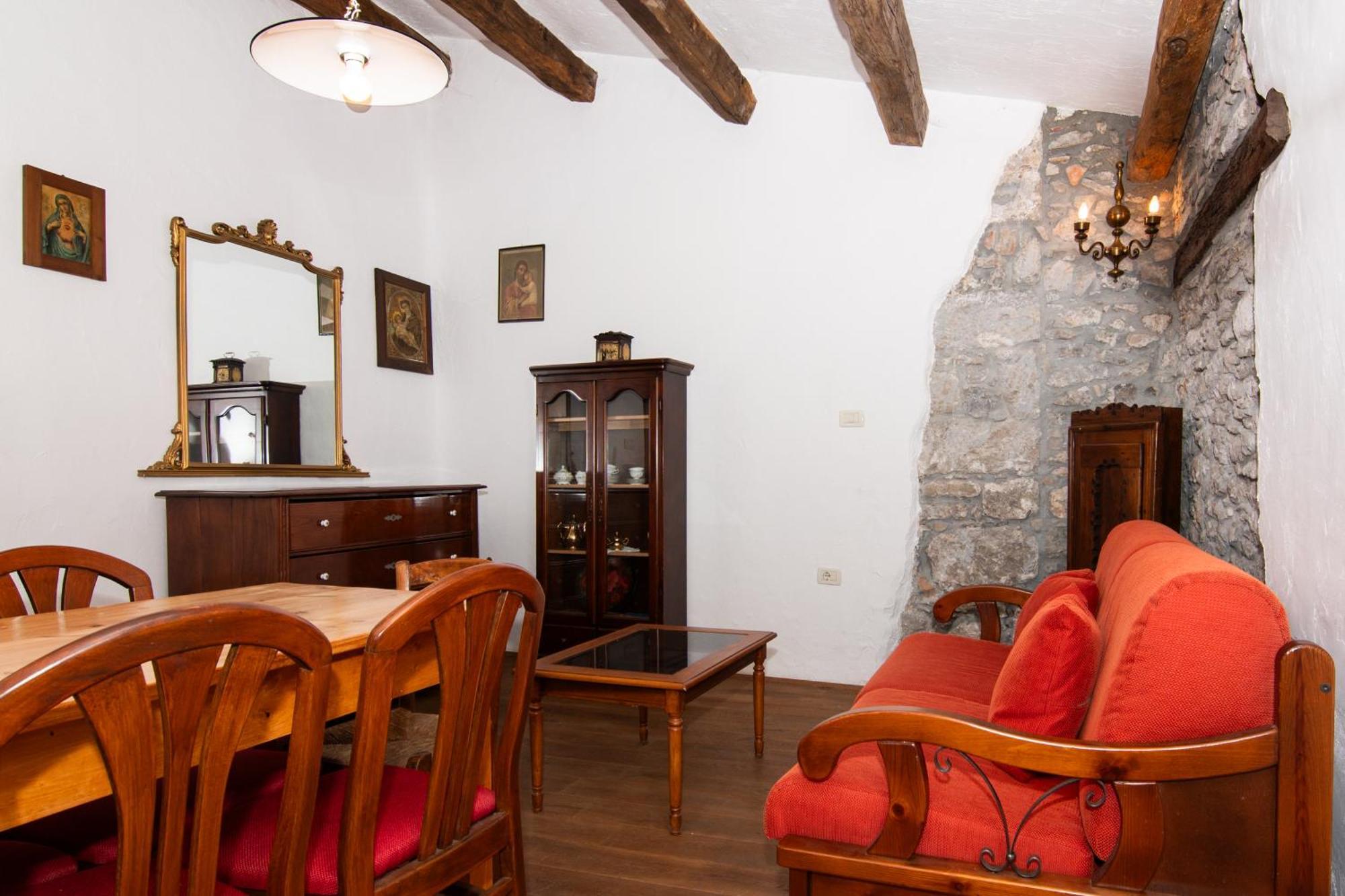 Apartments Valentinus 1800 Sežana المظهر الخارجي الصورة