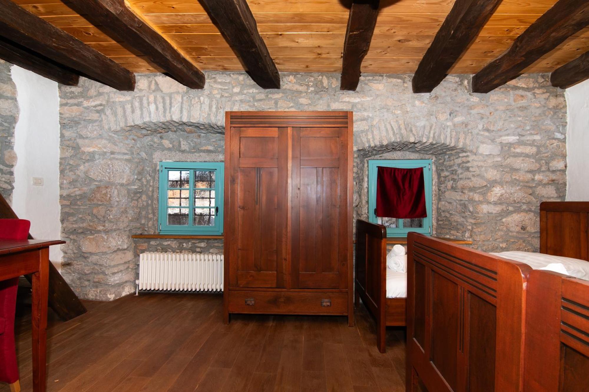 Apartments Valentinus 1800 Sežana المظهر الخارجي الصورة