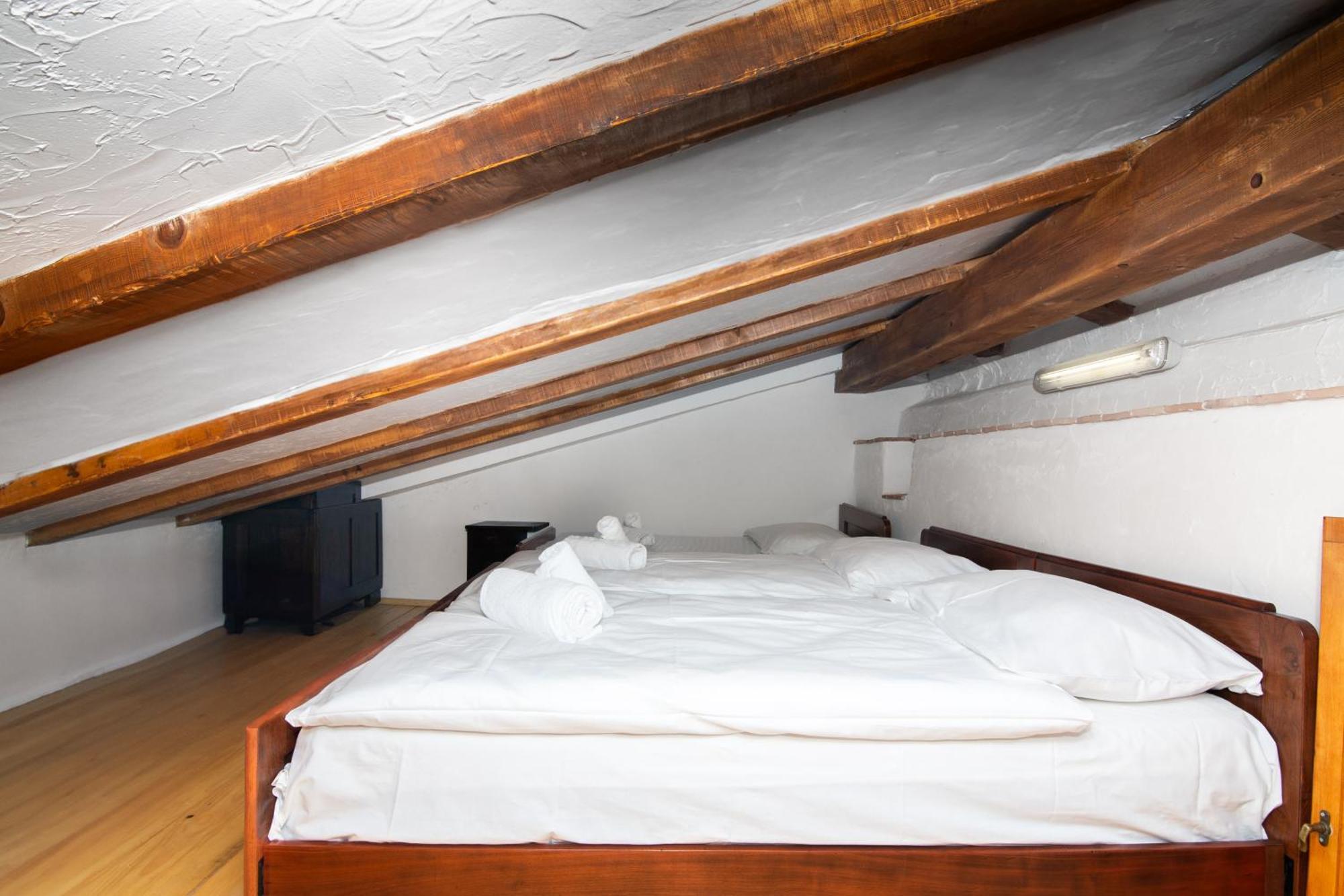 Apartments Valentinus 1800 Sežana المظهر الخارجي الصورة