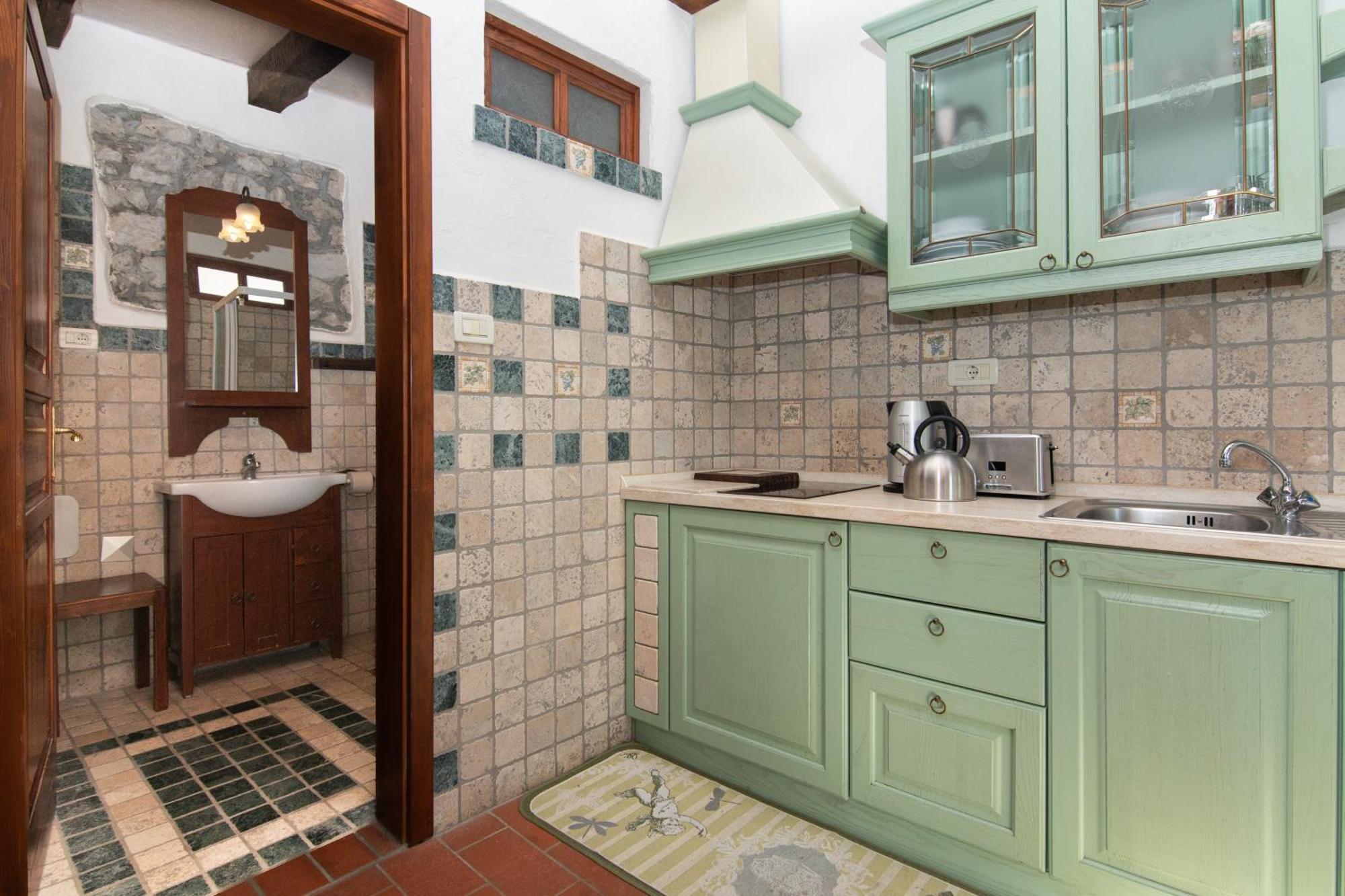 Apartments Valentinus 1800 Sežana المظهر الخارجي الصورة