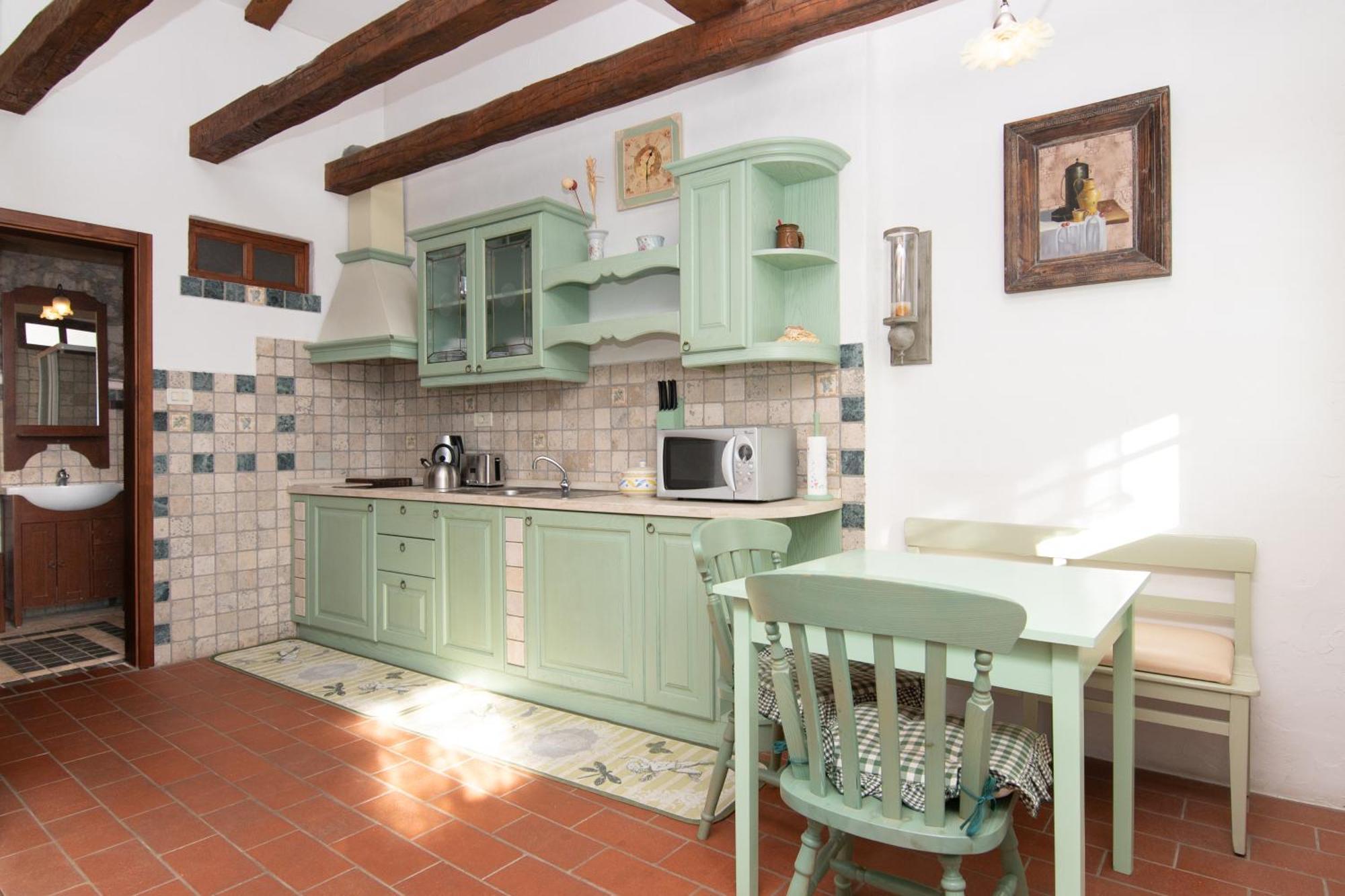 Apartments Valentinus 1800 Sežana المظهر الخارجي الصورة