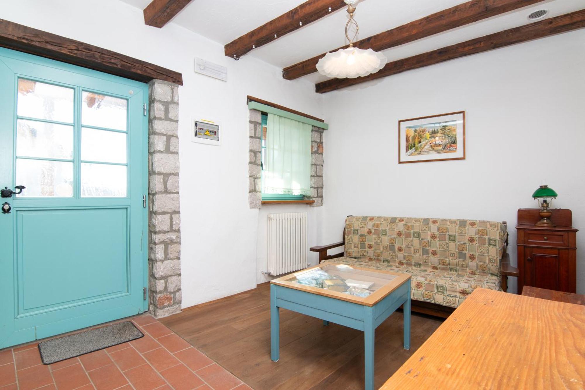Apartments Valentinus 1800 Sežana المظهر الخارجي الصورة
