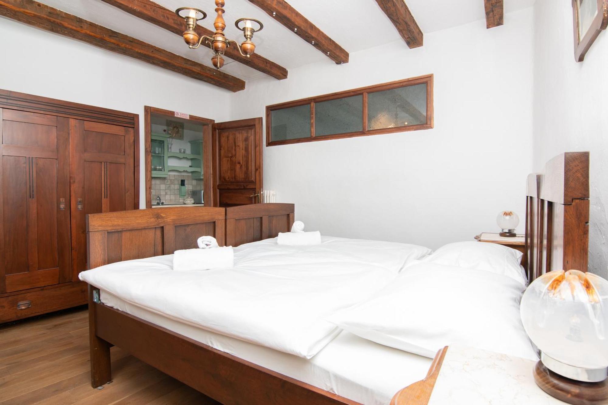 Apartments Valentinus 1800 Sežana المظهر الخارجي الصورة
